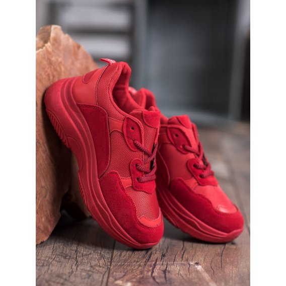 Červené športové topánky