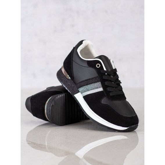 Čierne sneakersy s brokátovou platformou