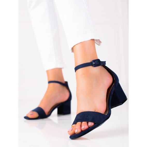 Tmavo modré sandále